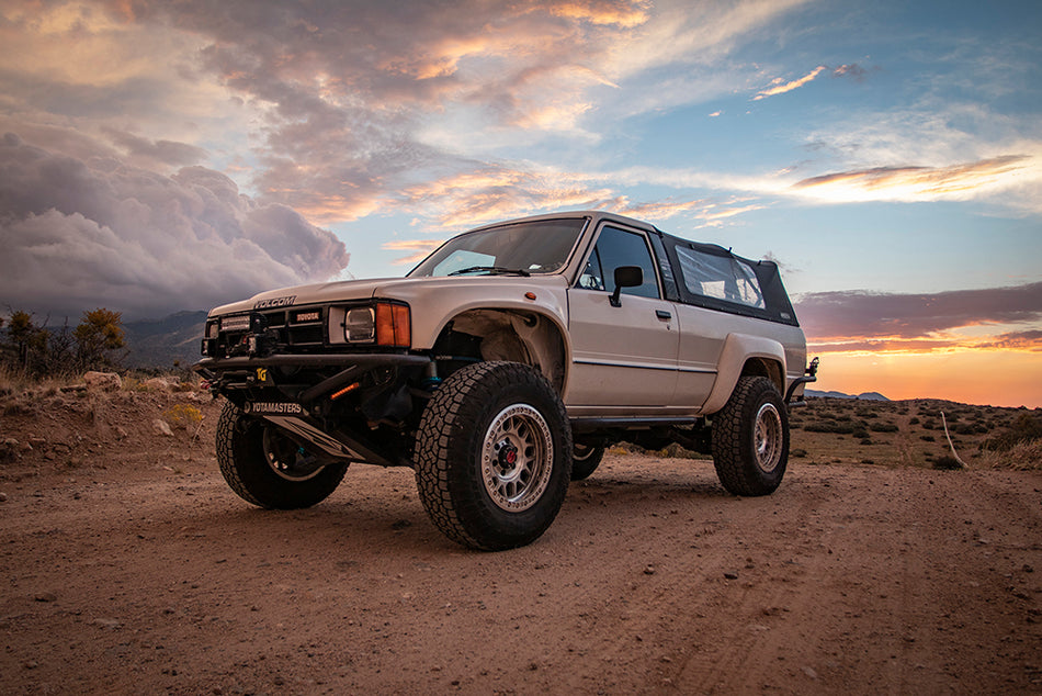 Total Chaos +3.25 Inch Long Travel Kit - Tubular LCA w/ King Coilovers (1986-89 4Runner/Pickup)