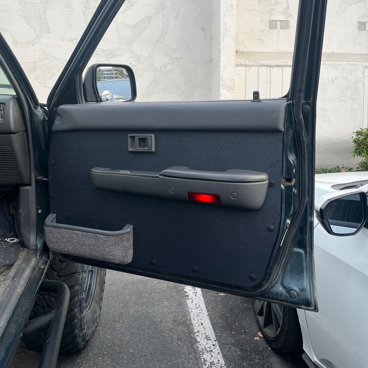Textured ABS power-window door panel for 2nd Gen Toyota 4Runner