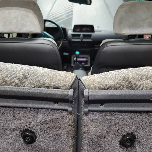 SR5 Rear Seat Trim End Pieces – product photo 1